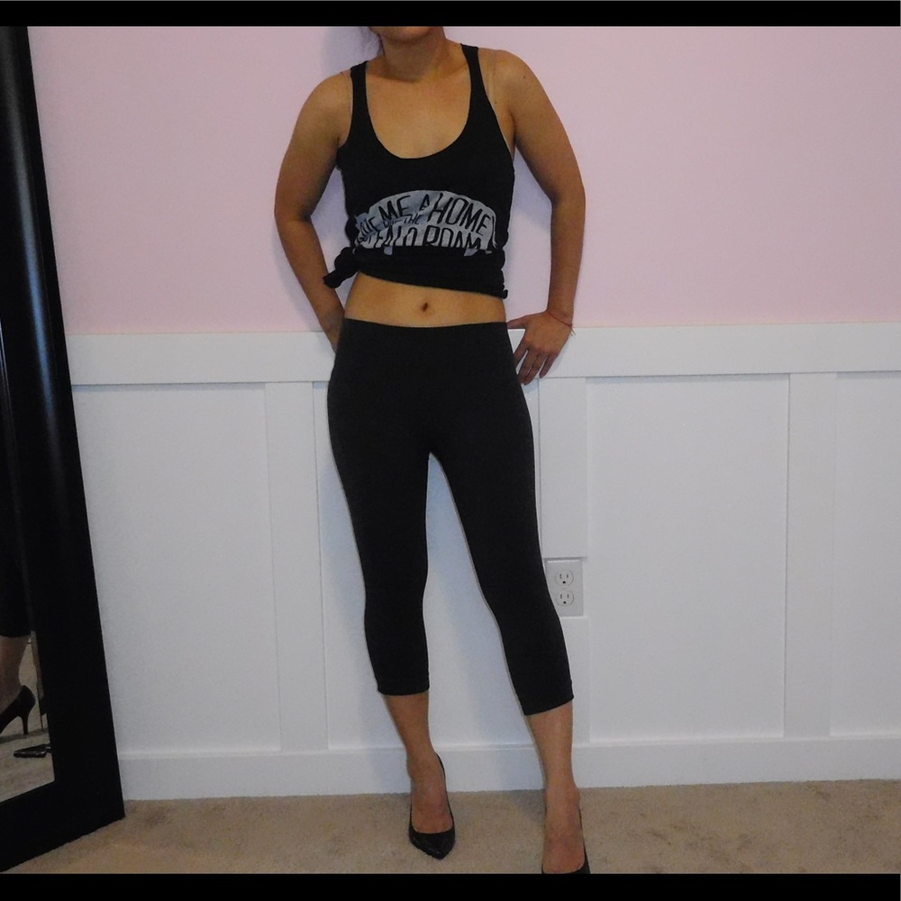 lululemon Athletica Flow & Go Crops Pants Sz 2 BLK NWOT